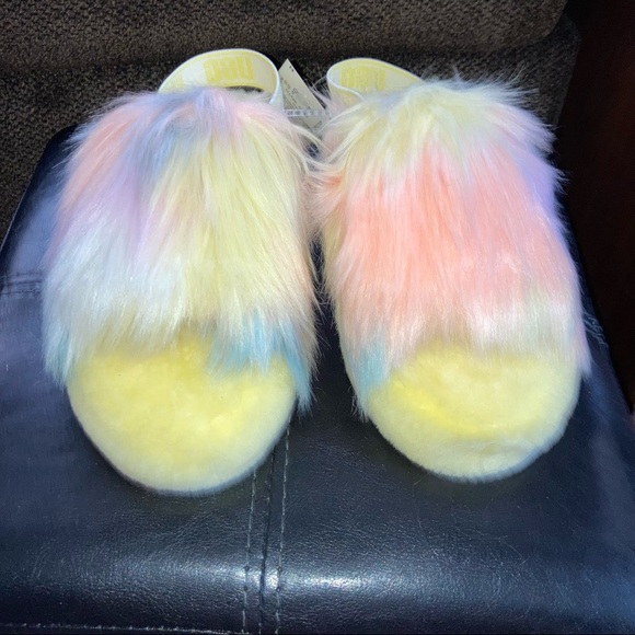 UGG Fluff Yeah Slides - Picture 9 of 9